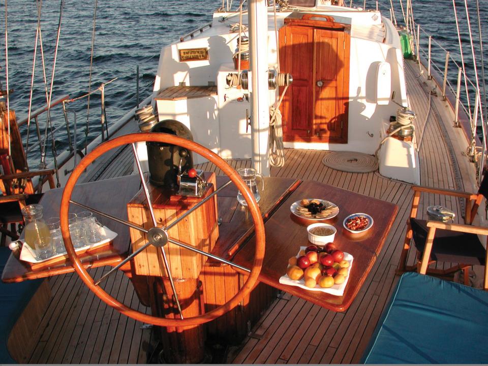 Nautilus Boat Photo